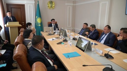 Ауыл тұрғынынан балағат сөз естіген әкімге сөгіс берілді