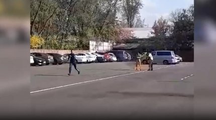 Алматыда ер адам өзін-өзі көлігімен қоса өртеп жіберді