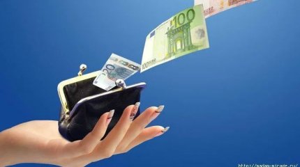 Неразумные траты у Скорпионов, риски у Дев: гороскоп на воскресенье, 20 октября