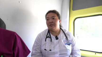 Стойкость характера, терпение, хладнокровие и спокойствие: больше 8 лет врач скорой помощи из ВКО спасает жизни людей