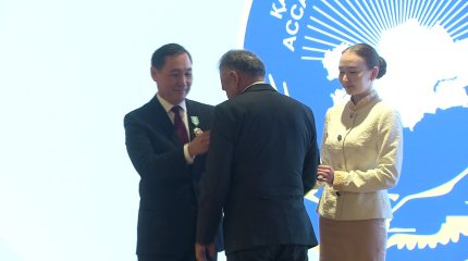 Елордада Республика күніне орай ҚХА мүшелері мемлекеттік наградалармен марапатталды