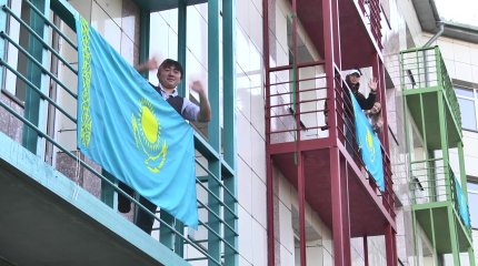 Павлодарская молодёжь поддержала акцию «Менің елім - менің туым»