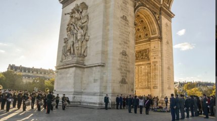 Гимн Казахстана прозвучал в Триумфальной арке Парижа