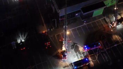 Пожар в ТРЦ Атырау: беременную женщину доставили в больницу