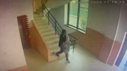 Алаяқтар клинингтік қызмет көрсетушілердің кейпіне еніп, бірнеше пәтерді тонап кеткен