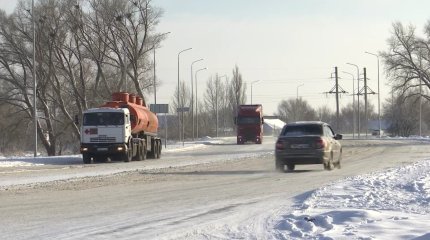 Свыше 2 тысяч единиц техники будут обслуживать республиканские автодороги в зимний период, - «КазАвтоЖол»
