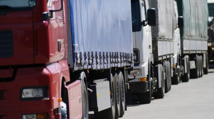 Ресеймен шекарада жүк көліктерінің кептілісі: жауапты комитет мәлімдеме жасады