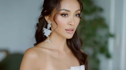 “Ыдыс жумаймын“. Танымал актриса қандай келін екенін айтты