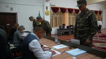 Оралдағы әскери бөлім сарбаздары дауыс берді