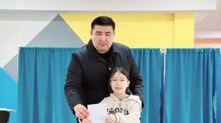 Мәжіліс депутаты Елнұр Бейсенбаев референдумда дауыс берді