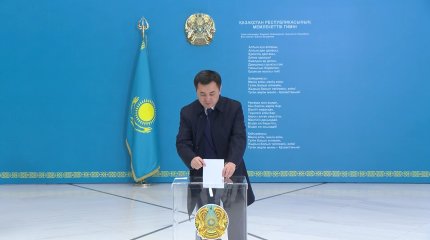 ҚР Президенті Әкімшілігінің Басшысы Айбек Дәдебай референдумда дауыс берді