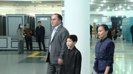 Представители партии "Amanat" проголосовали на референдуме