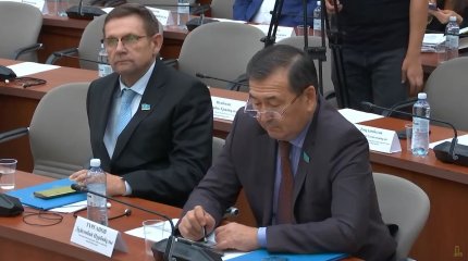 Мәжіліс депутаттары газ саласының мәселелері бойынша заң жобасын таныстырды