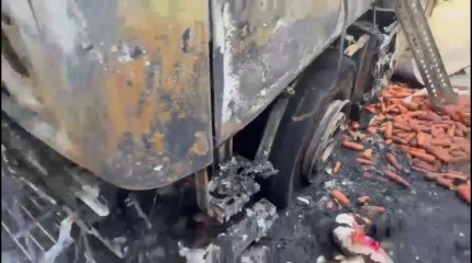 Шымкентте көкөніс тиелген 3 көлік отқа оранды