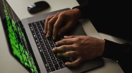 Банк шоттарынан ақша жоғалып кетуі мүмкін: БЖЗҚ-дан маңызды ескерту