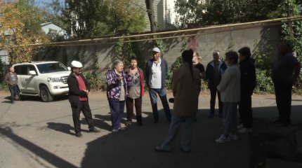 Жители окраины Алматы живут  без водопровода и канализации