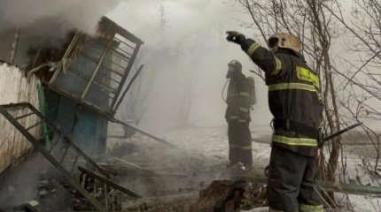 Өскеменде жеке үйдің шатыры өртенді