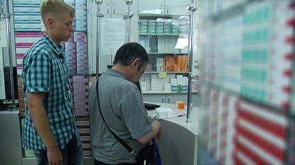 "Дәріханаларда 200-ге жуық дәрі жоқ", - Т. Омаров