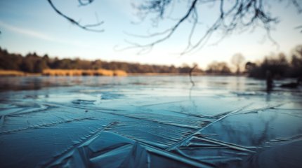Двое рыбаков-подростков упали в реку в Астане