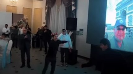 Ұйғырлардың тойында билеген боксшы Назым Қызайбай қыруар ақша жинап алды