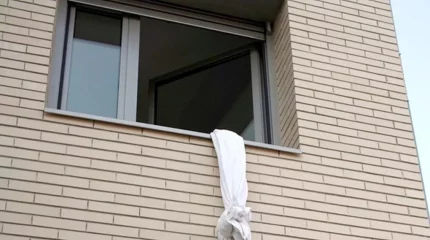 Арестованная казахстанка по простыням сбежала от конвоиров