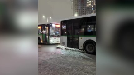 Два пассажирских автобуса стокнулись в Астане: есть пострадавшие