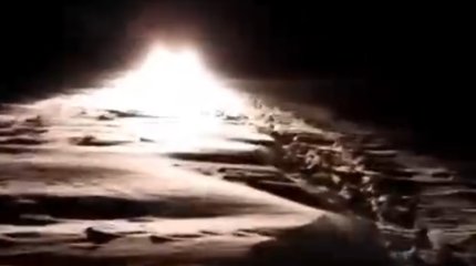 В плену у непогоды: «Волга» с людьми застряла в снегу на трассе в Жетысу