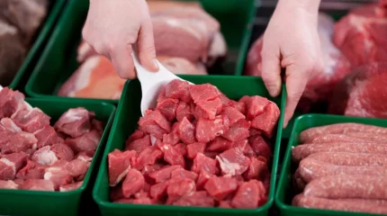 Дәрігер қандай адамдарға ет жеуге болмайтынын айтты