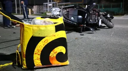 Водитель мопеда погиб в жутком ДТП в Алматы