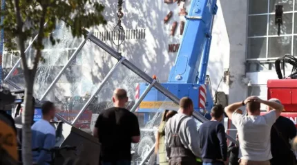 13 человек погибли при обрушении навеса на вокзале Сербии