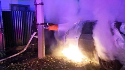 Легковушка загорелась в Жамбылской области