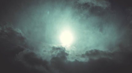 Штормовое предупреждение объявили в шести регионах Казахстана