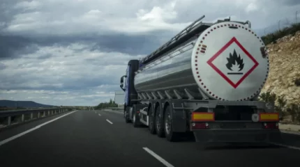 16 млн теңге шығын: Жетісу облысында ҚТЖ машинистері дизель отынын ұрлаған