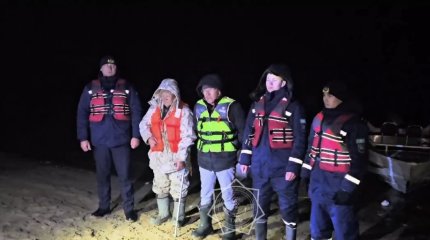 Пожилые туркестанцы на резиновой лодке потерялись на Шардаре