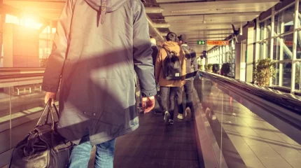 147 мың теңге қарызы бар қазақстандықтар шетелге шыға алмайды