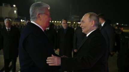Қасым-Жомарт Тоқаев Қазақстанға мемлекеттік сапармен келген Ресей Федерациясының Президенті Владимир Путинді елорда әуежайынан қарсы алды