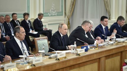 Путин Токаеву: Казахстан под Вашим руководством добивается впечатляющих результатов