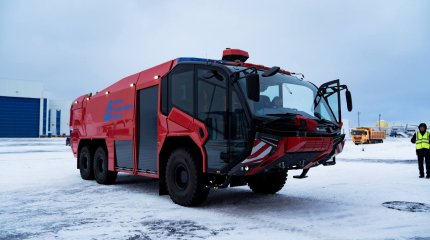 Уникальный пожарный автомобиль купил аэропорт Астаны