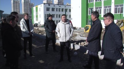 Алматыда депутаттар жайлы мектептің құрылысына мониторинг жүргізді