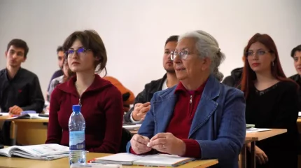 Түркиялық жетпіс жастағы студент Түркістанға тіл үйренуге келді