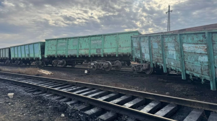 Шұбаркөл стансасында жүк вагондары рельстен шығып кетті