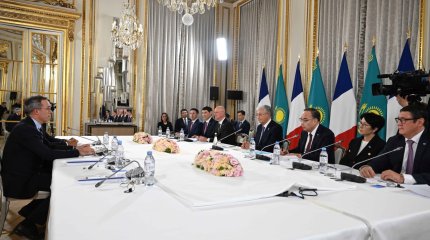 Токаев провел переговоры с главой компании-лидера атомной промышленности Франции