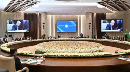 Токаев заявил о необходимости укрепления транспортно-логистических связей в рамках ОТГ