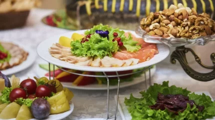 Тойдағы астан уланған тұрғындар мейрамхана басшылығын сотқа берді