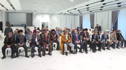 Түркістан төрінде «Батагөй қария» байқауы мәресіне жетті