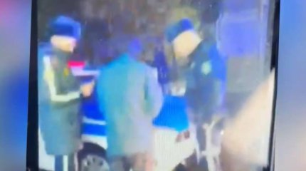 Студенттерді қорқытып, ақша алған