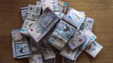 Қызылордада мектеп директоры мен бас есепші 21 млн теңге жымқырған