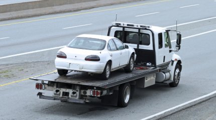 Астанчанин угнал авто на эвакуаторе