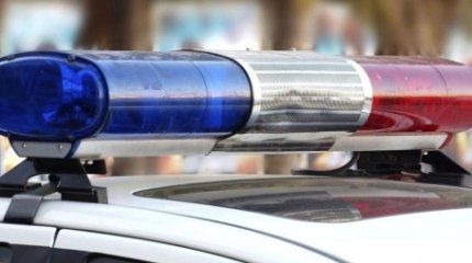 Астанада ер адам кеңсе терезесін әдейі сындырған