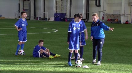 Қазақстанда аутизм мен Даун синдромы бар 100 ден астам бала футбол секциясына тегін қатысады